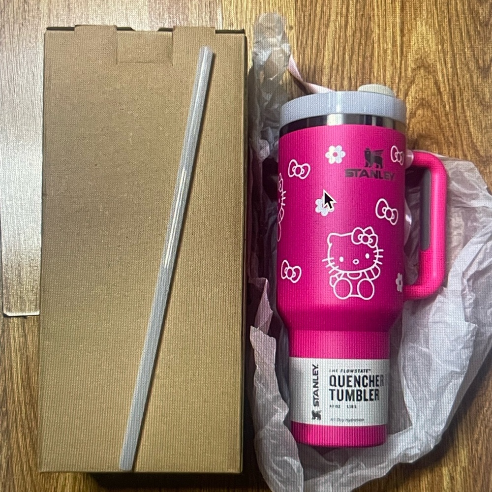Stanley Pink Hello Kitty Quencher Tumbler